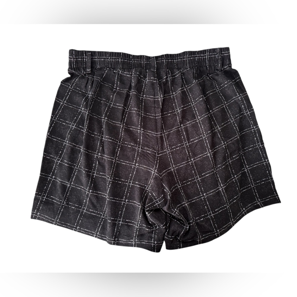 Torrid Size 18 Flat Bermuda Shorts - Crepe Ink Dot Plaid Black W/ Purple new nwt - Picture 6 of 13